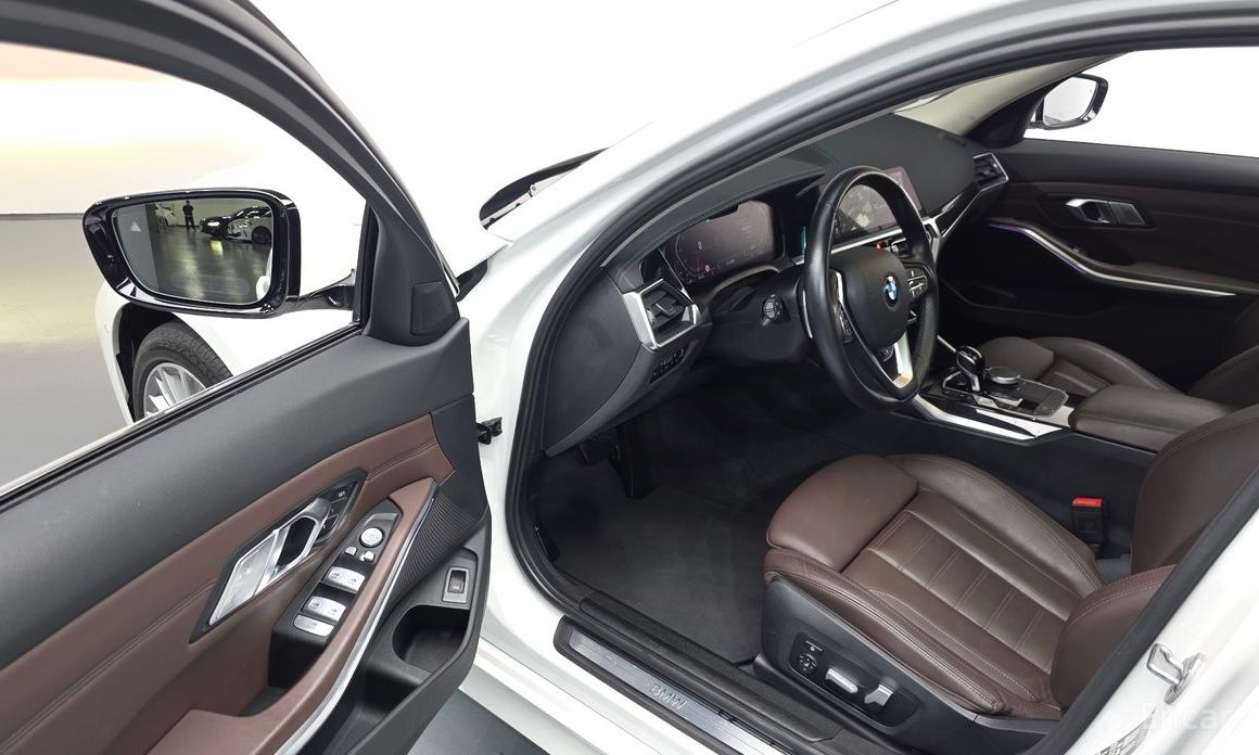 2022 BMW 3 серии VII (G2x) 320i Luxury с пробегом 65 312 км
