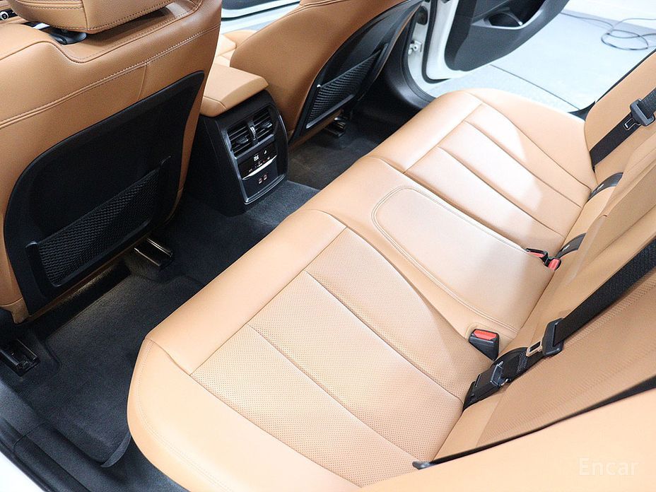 2023 BMW 3 серии VII (G2x) 320i M Sport с пробегом 23 936 км