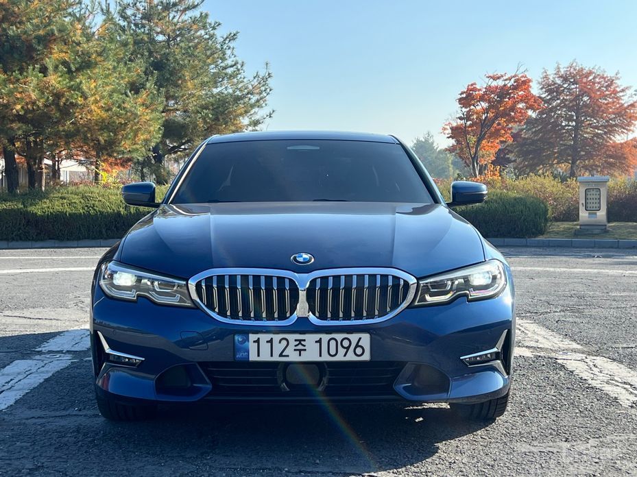 2022 BMW 3 серии VII (G2x) 320i Luxury с пробегом 39 011 км