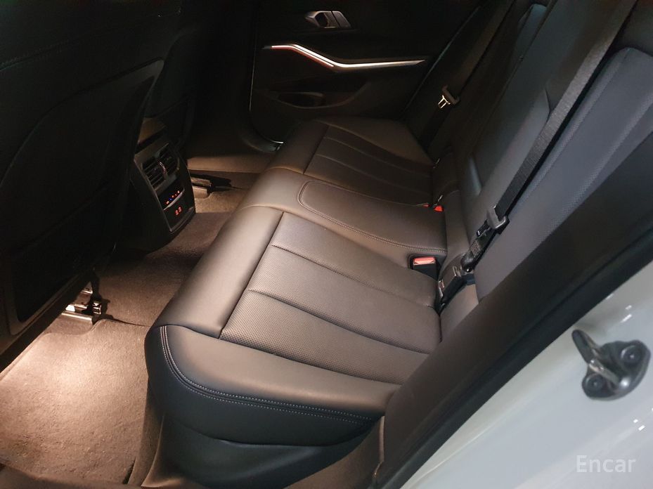 2021 BMW 3 серии VII (G2x) 320i с пробегом 45 957 км