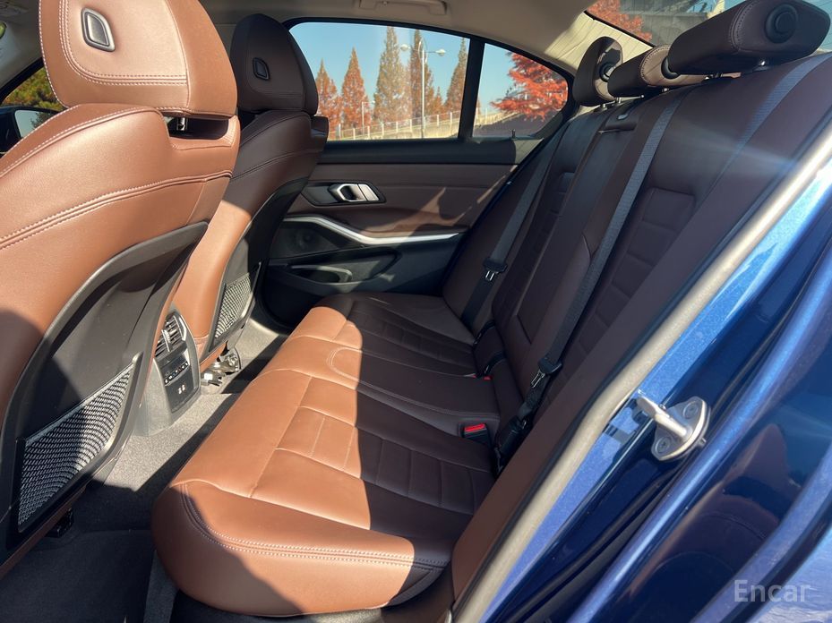 2022 BMW 3 серии VII (G2x) 320i Luxury с пробегом 39 011 км