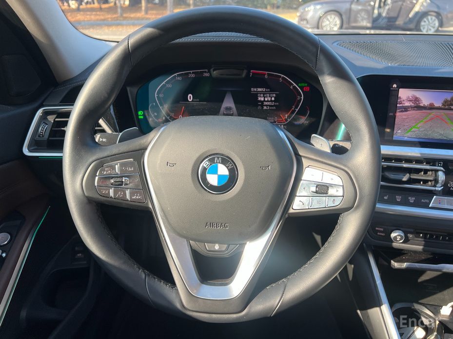 2022 BMW 3 серии VII (G2x) 320i Luxury с пробегом 39 011 км