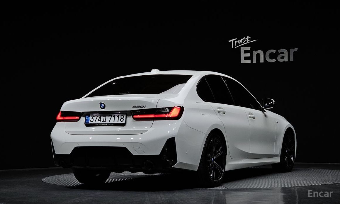 2023 BMW 3 серии VII (G2x) 320i M Sport с пробегом 35 563 км