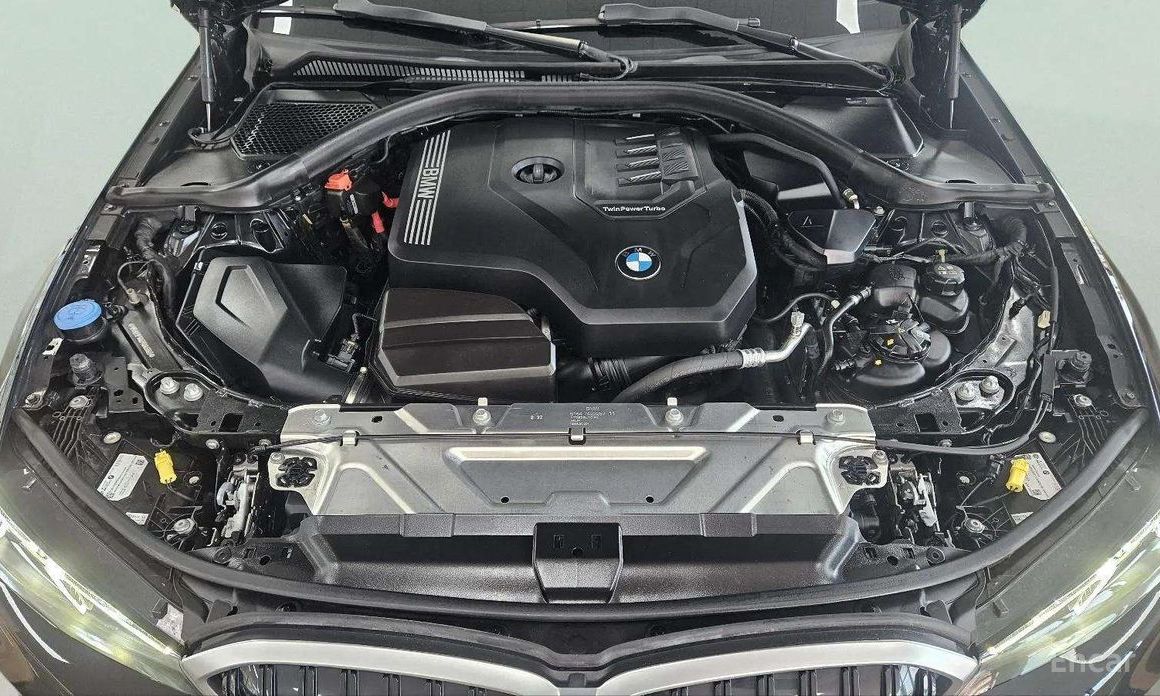2023 BMW 3 серии VII (G2x) 320i с пробегом 37 600 км