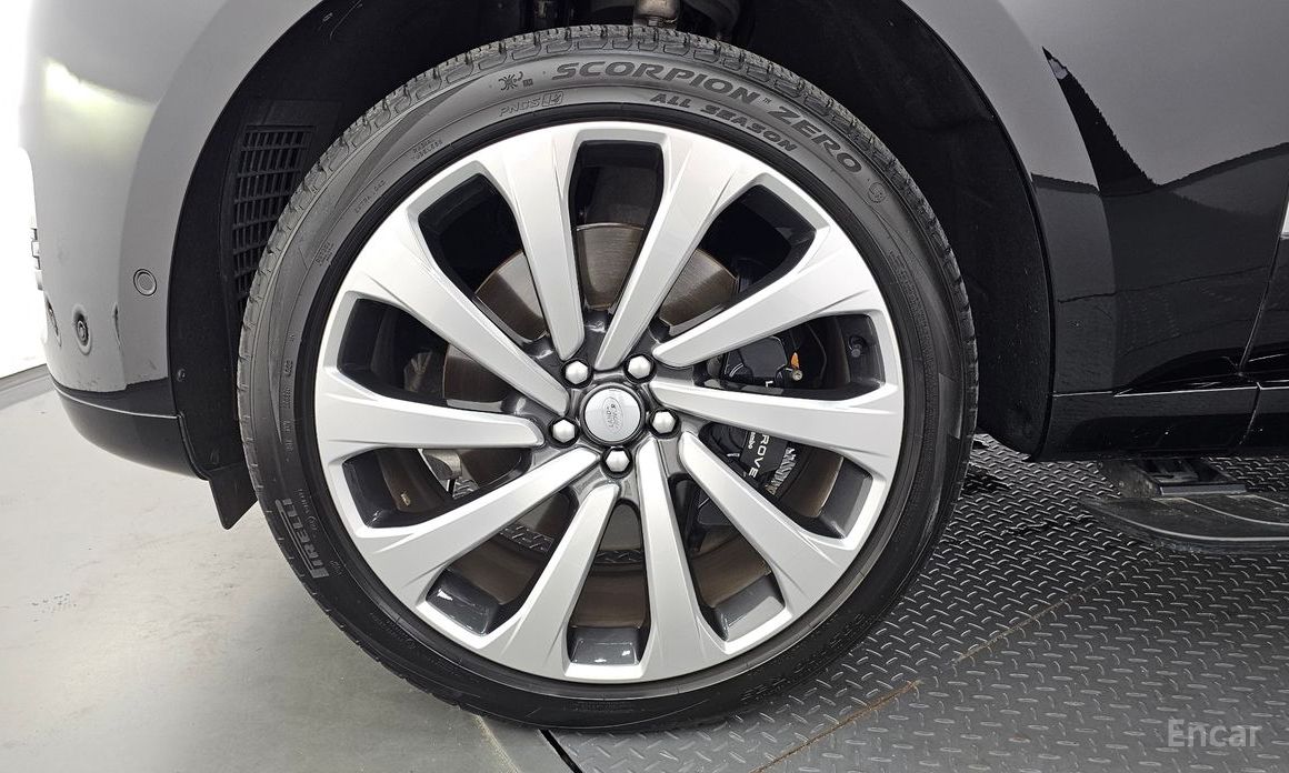 2023 Land Rover Range Rover V P530 Autobiography Long Wheel Base с пробегом 39 561 км