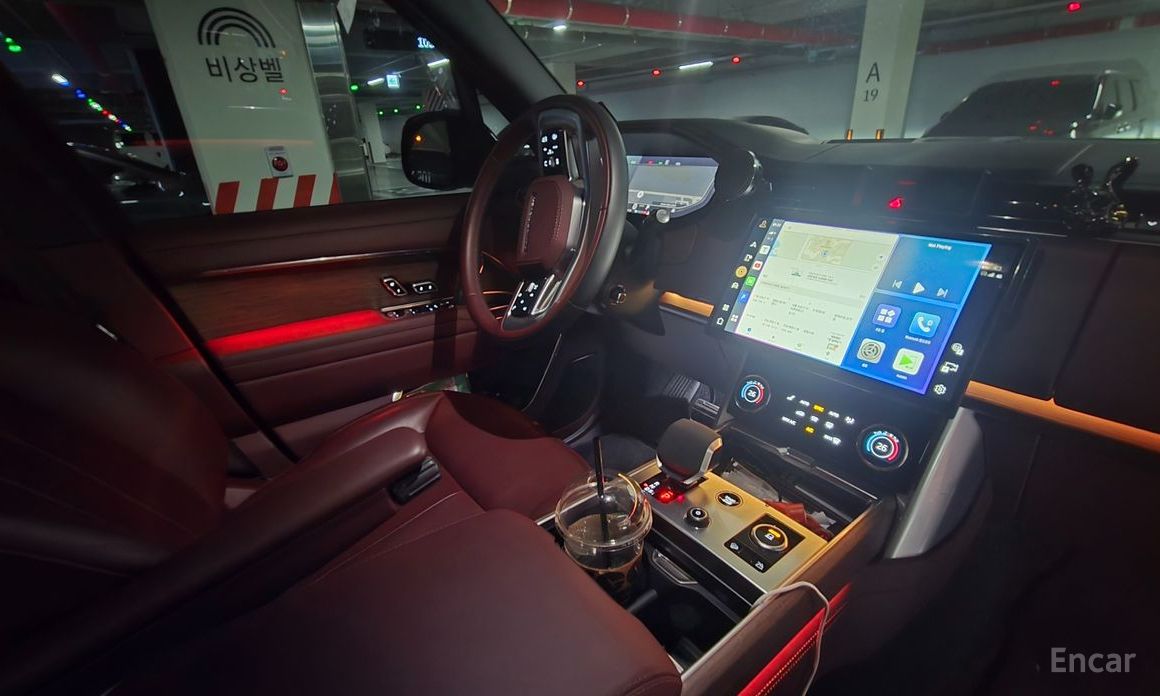 2023 Land Rover Range Rover V P530 Autobiography Long Wheel Base с пробегом 15 000 км