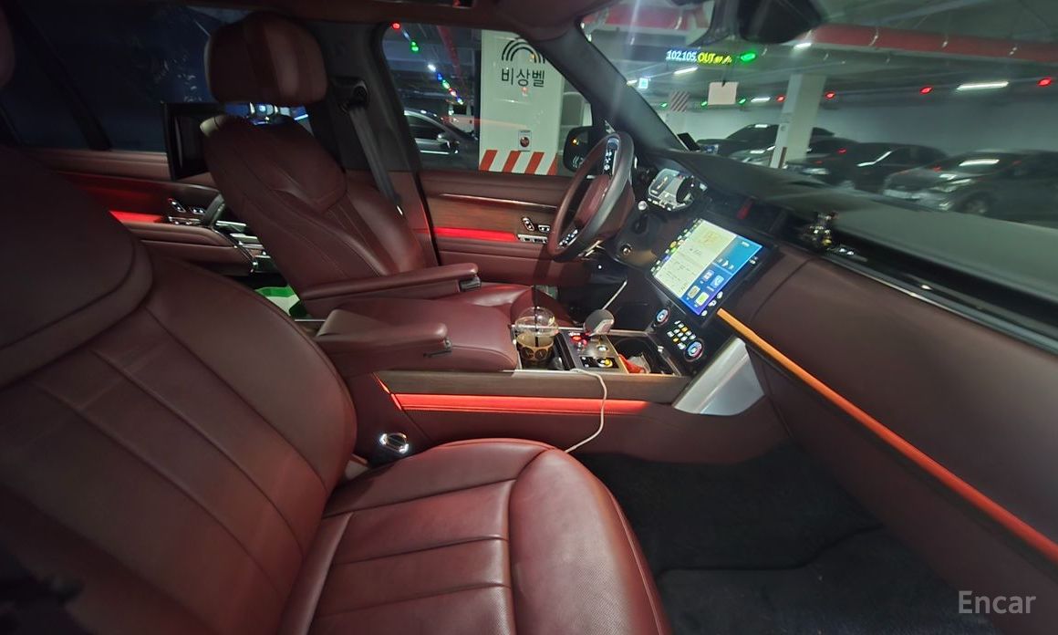 2023 Land Rover Range Rover V P530 Autobiography Long Wheel Base с пробегом 15 000 км