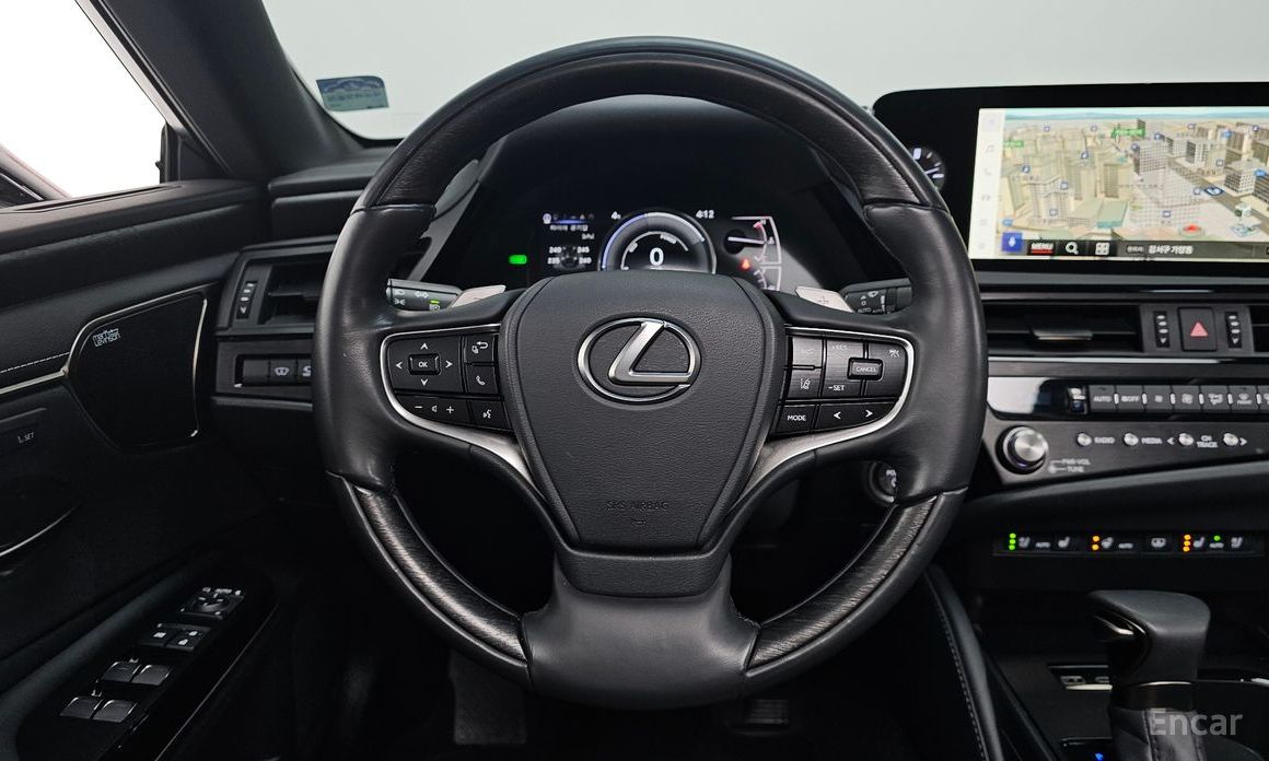 2023 Lexus ES VII Рестайлинг Executive с пробегом 37 344 км