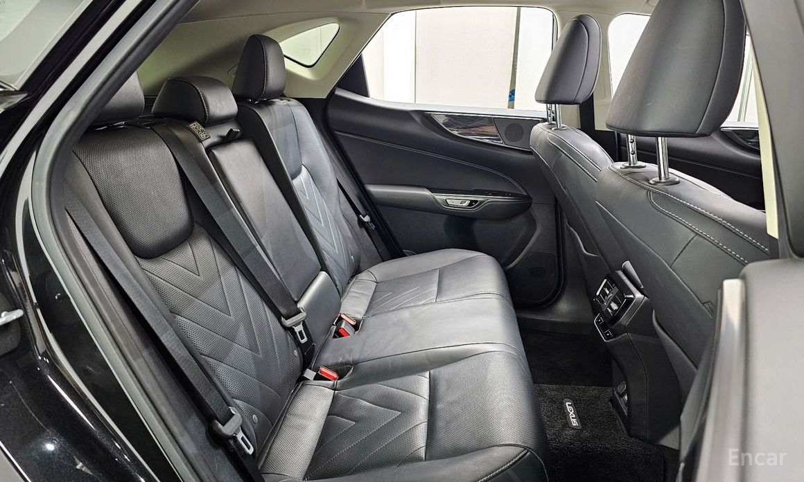 2022 Lexus NX II Premium с пробегом 71 337 км