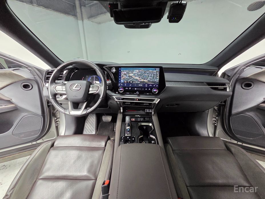 2023 Lexus RX V Luxury с пробегом 63 150 км