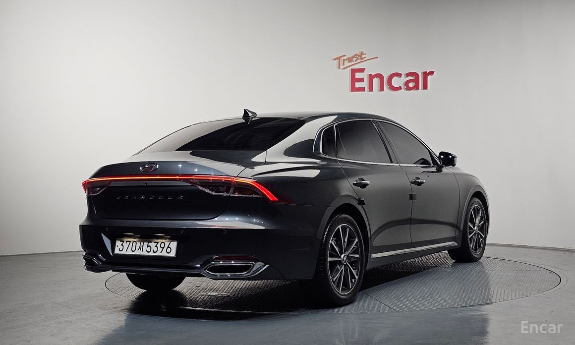 2022 Hyundai Grandeur VI Рестайлинг 2.5 Le Blanc с пробегом 72 192 км