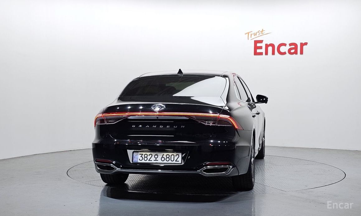 2022 Hyundai Grandeur VI Рестайлинг 2.5 Le Blanc с пробегом 92 511 км