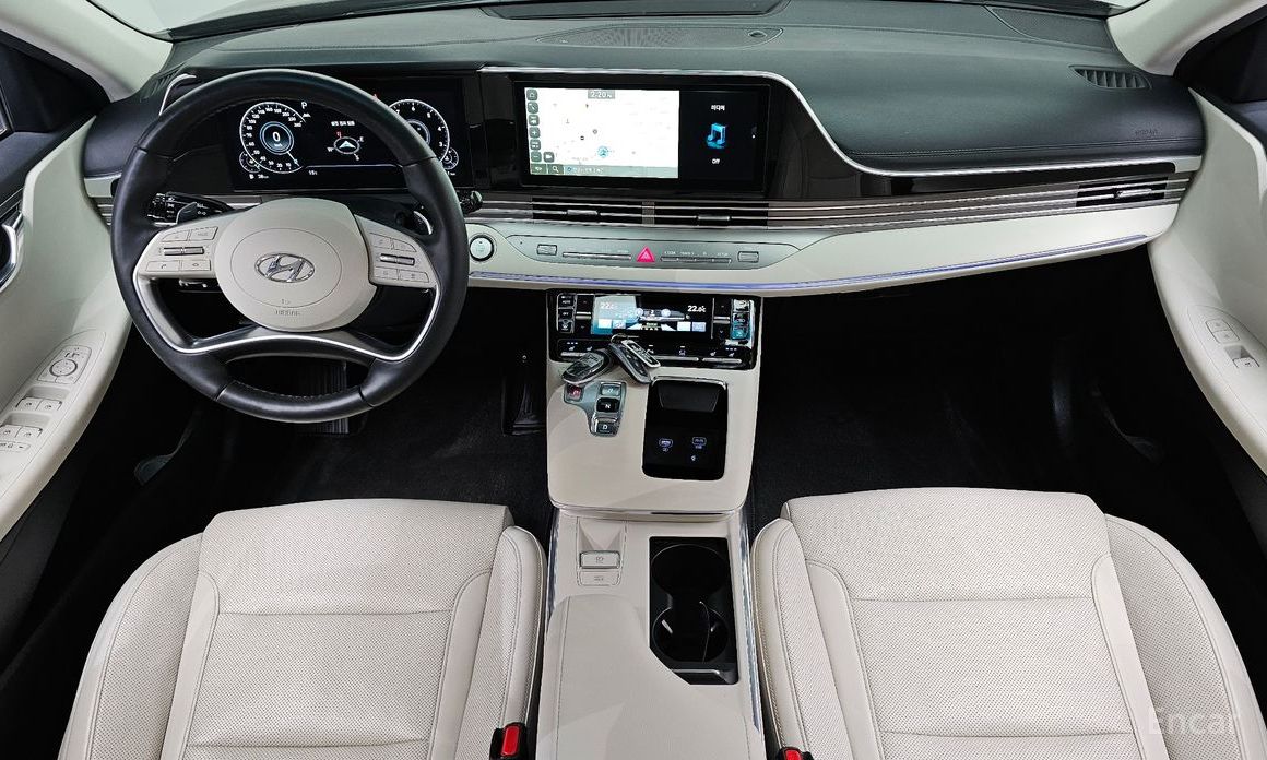 2022 Hyundai Grandeur VI Рестайлинг 2.5 Le Blanc с пробегом 92 511 км