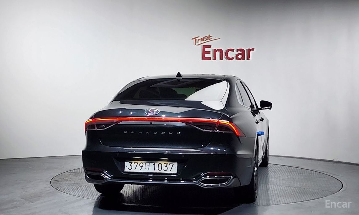 2021 Hyundai Grandeur VI Рестайлинг 2.5 Le Blanc с пробегом 125 617 км