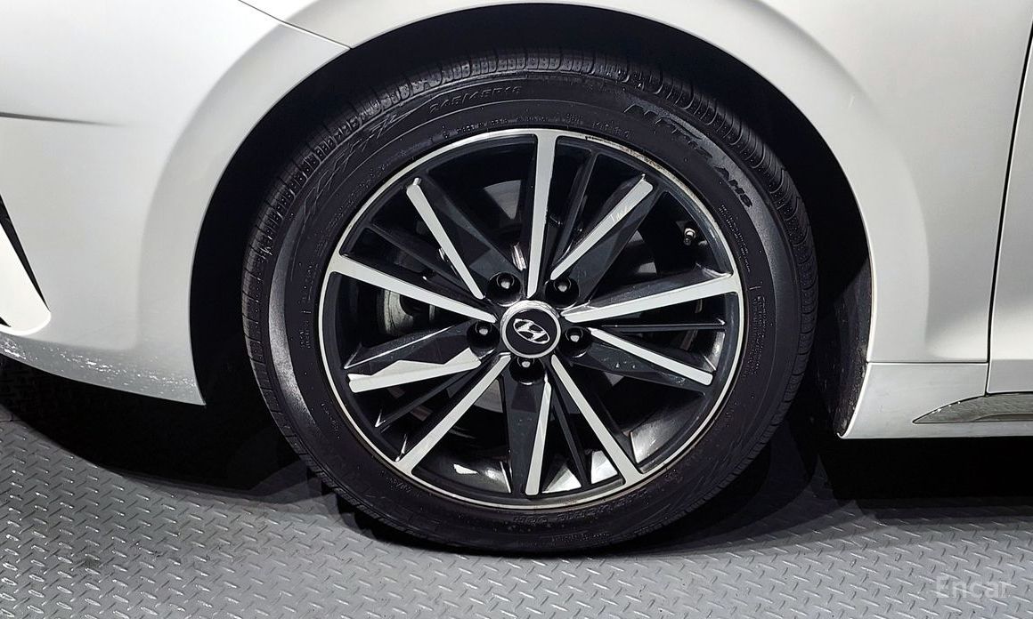 2021 Hyundai Grandeur VI Рестайлинг 2.5 Le Blanc с пробегом 73 486 км
