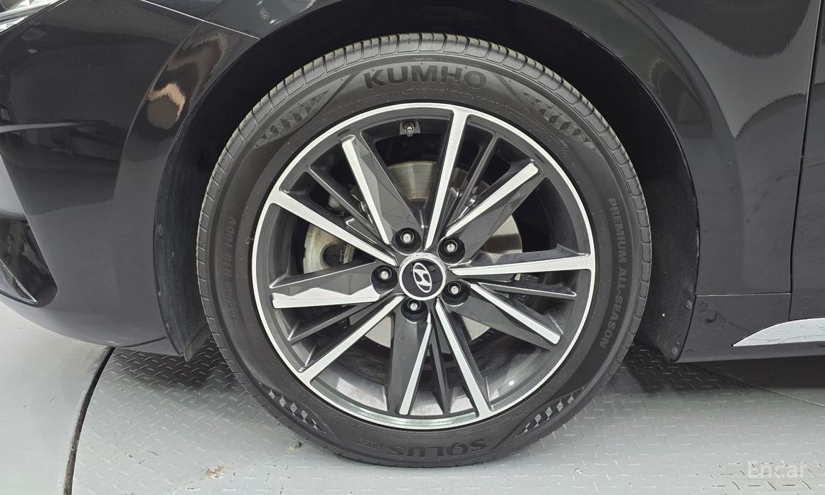 2022 Hyundai Grandeur VI Рестайлинг 2.5 Exclusice с пробегом 99 899 км