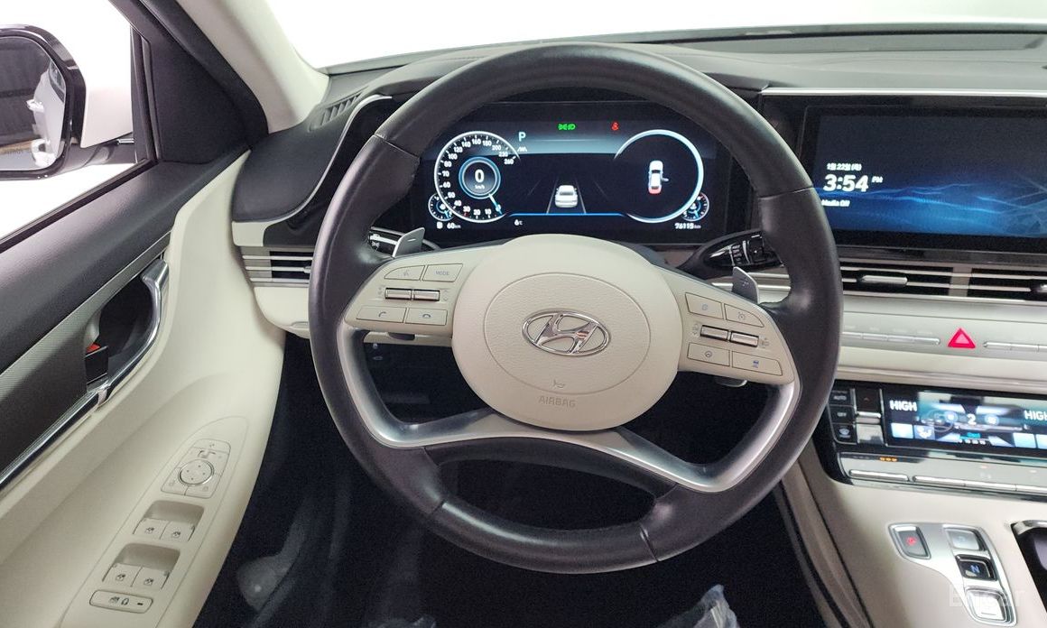 2022 Hyundai Grandeur VI Рестайлинг 2.5 Le Blanc с пробегом 76 115 км