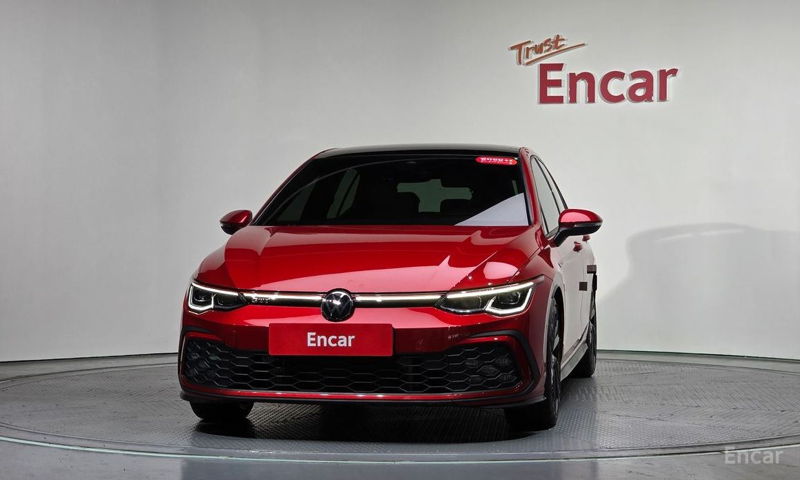 2022 Volkswagen Golf VIII 2.0 GTI с пробегом 40 143 км