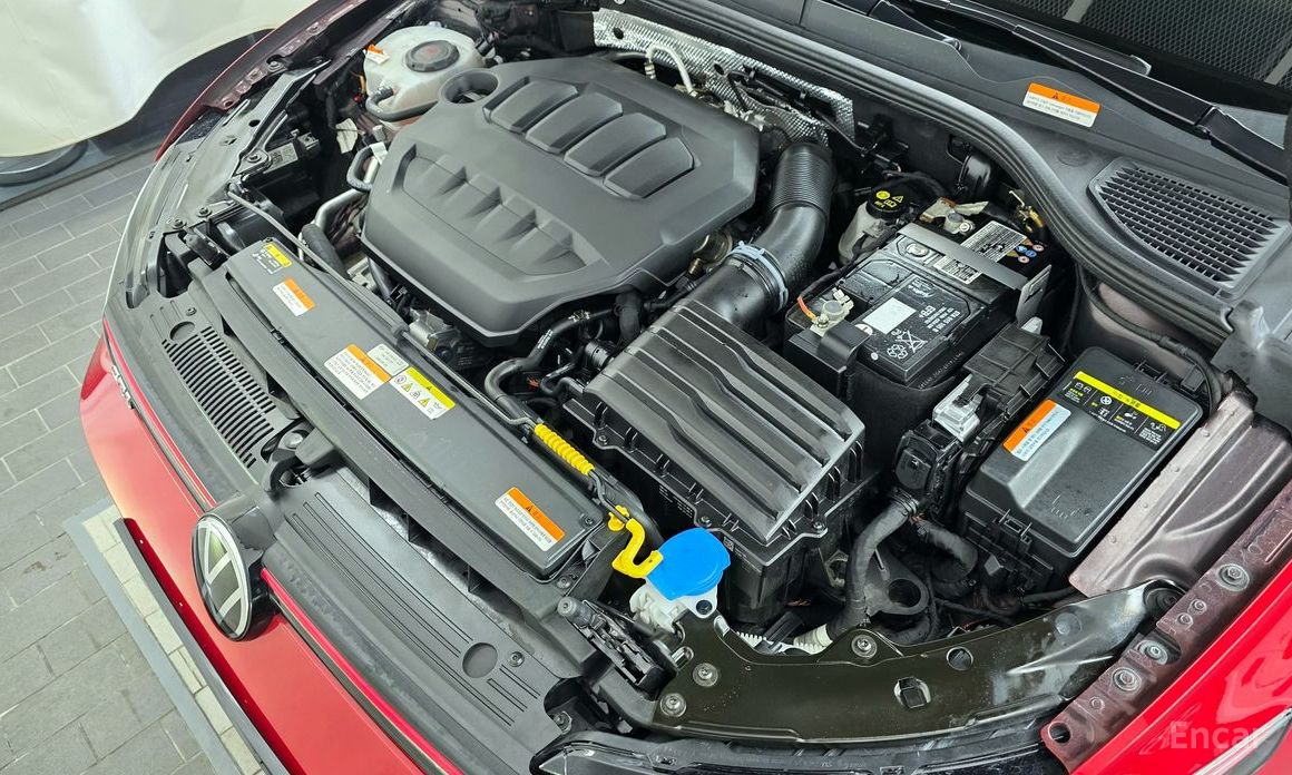 2022 Volkswagen Golf VIII 2.0 GTI с пробегом 40 143 км