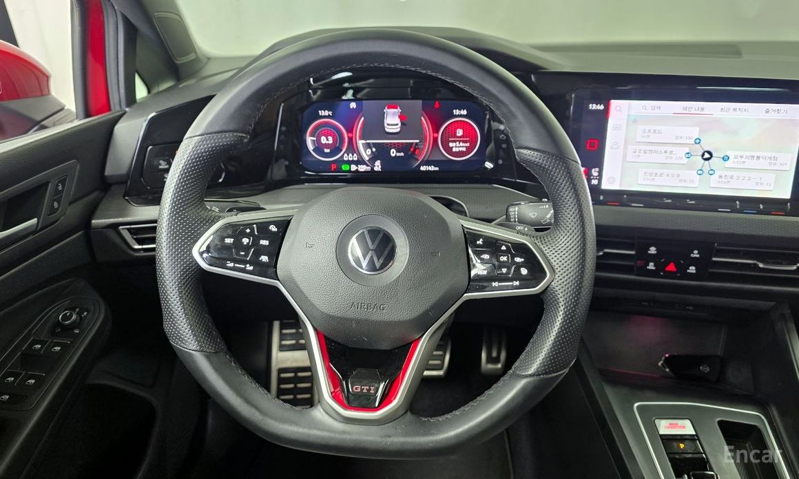 2022 Volkswagen Golf VIII 2.0 GTI с пробегом 40 143 км