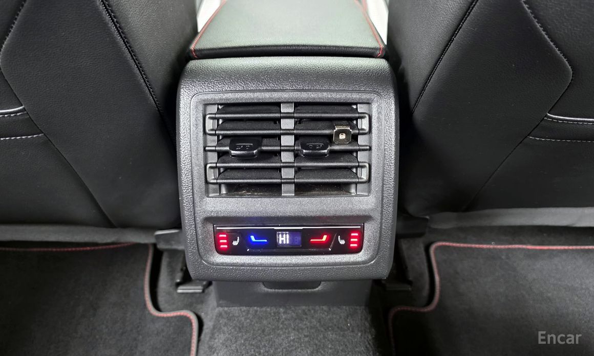 2022 Volkswagen Golf VIII 2.0 GTI с пробегом 40 143 км