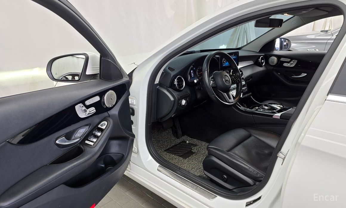 2019 Mercedes-Benz C-Класс IV (W205) Рестайлинг C200 с пробегом 59 366 км
