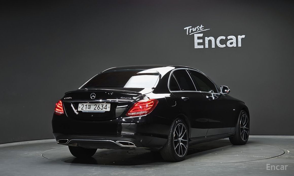2018 Mercedes-Benz C-Класс IV (W205) Рестайлинг C350e с пробегом 76 710 км