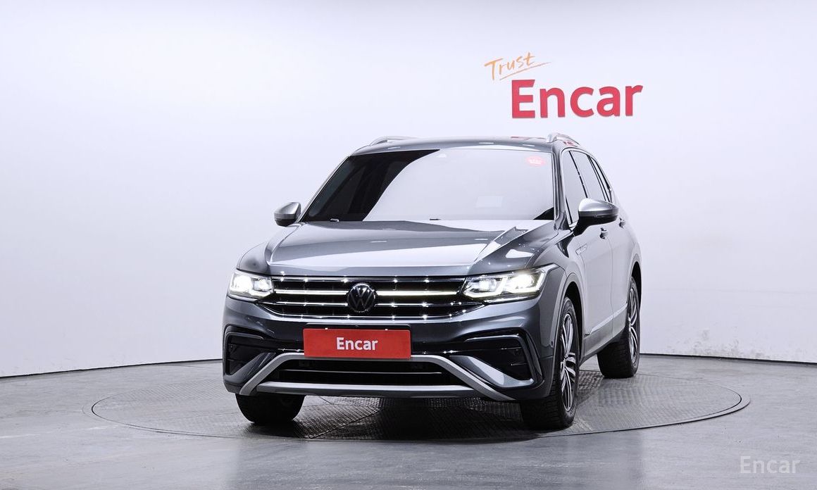 2022 Volkswagen Tiguan II Рестайлинг 2.0 TSI Prestige с пробегом 73 915 км