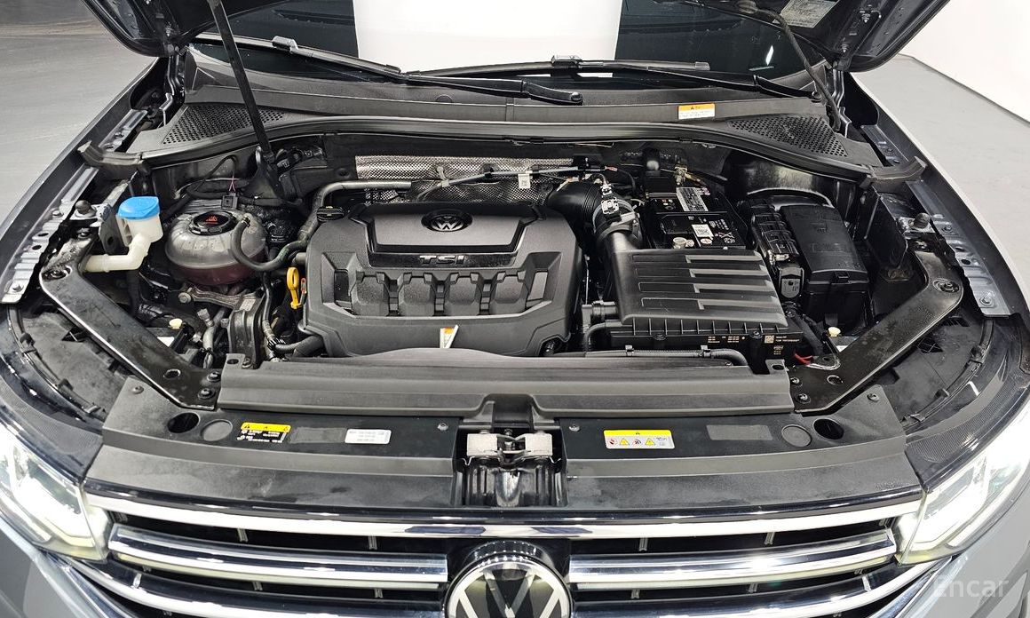 2022 Volkswagen Tiguan II Рестайлинг 2.0 TSI Prestige с пробегом 73 915 км