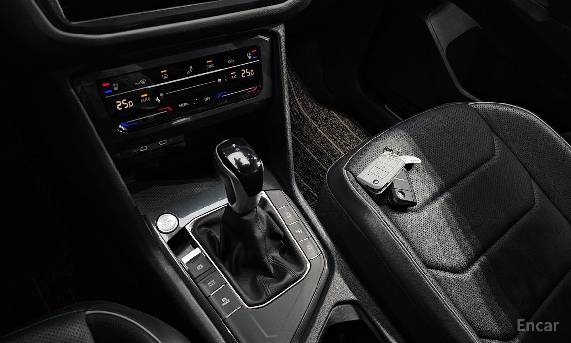 2022 Volkswagen Tiguan II Рестайлинг 2.0 TSI Prestige с пробегом 73 915 км