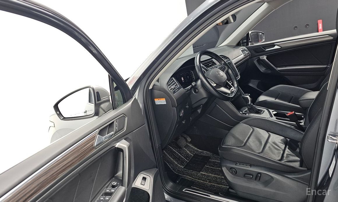 2022 Volkswagen Tiguan II Рестайлинг 2.0 TSI Prestige с пробегом 73 915 км