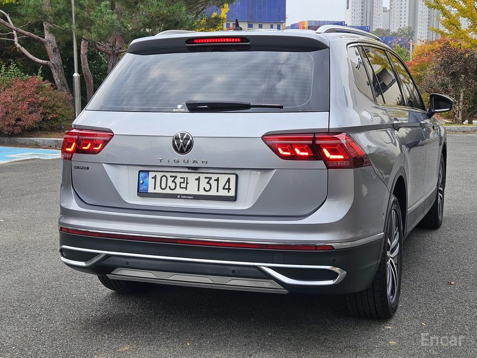 2022 Volkswagen Tiguan II Рестайлинг 2.0 TSI Prestige с пробегом 94 999 км