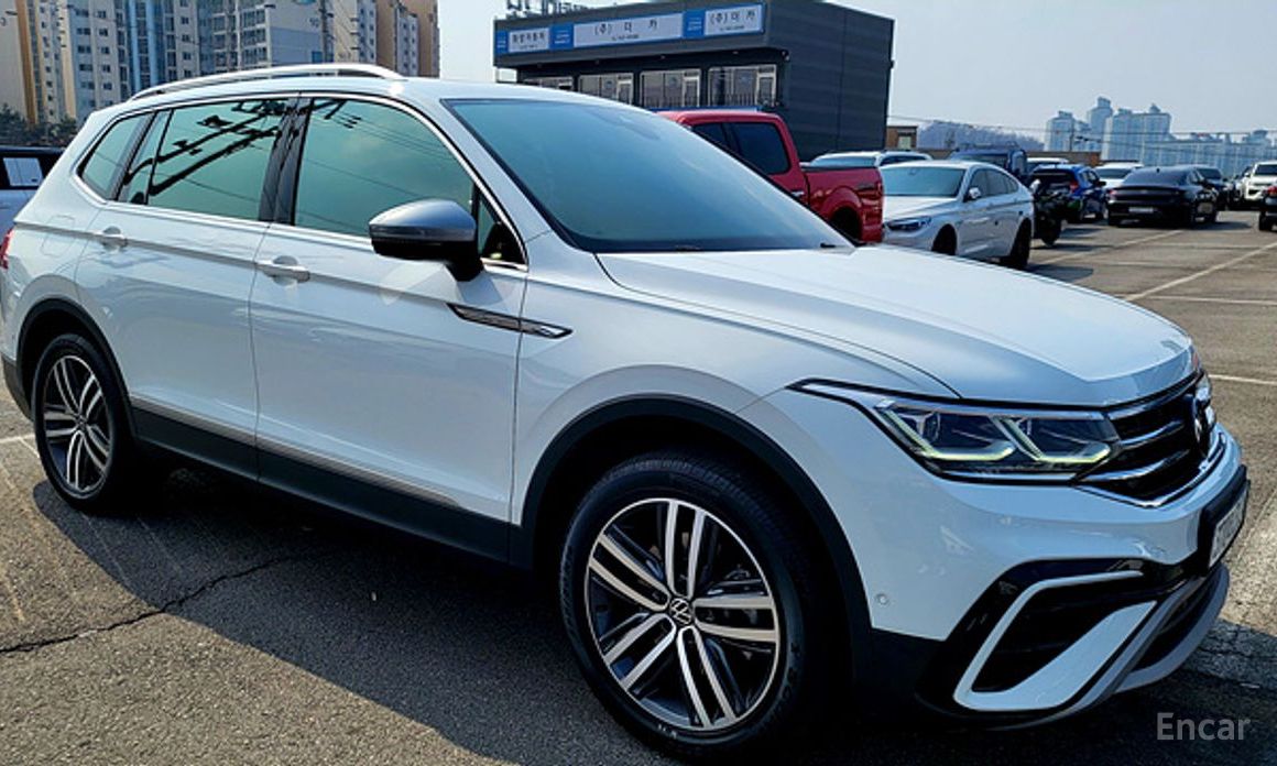 2022 Volkswagen Tiguan II Рестайлинг 2.0 TSI Prestige с пробегом 44 712 км