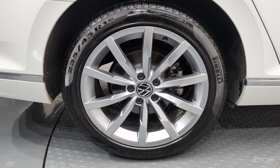 2021 Volkswagen Passat B8 Рестайлинг 2.0 TDI Prestige с пробегом 19 391 км