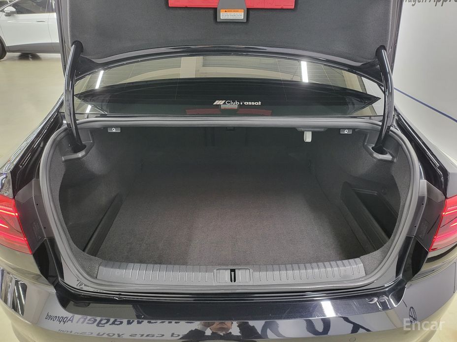2021 Volkswagen Passat B8 Рестайлинг 2.0 TDI Prestige с пробегом 89 118 км