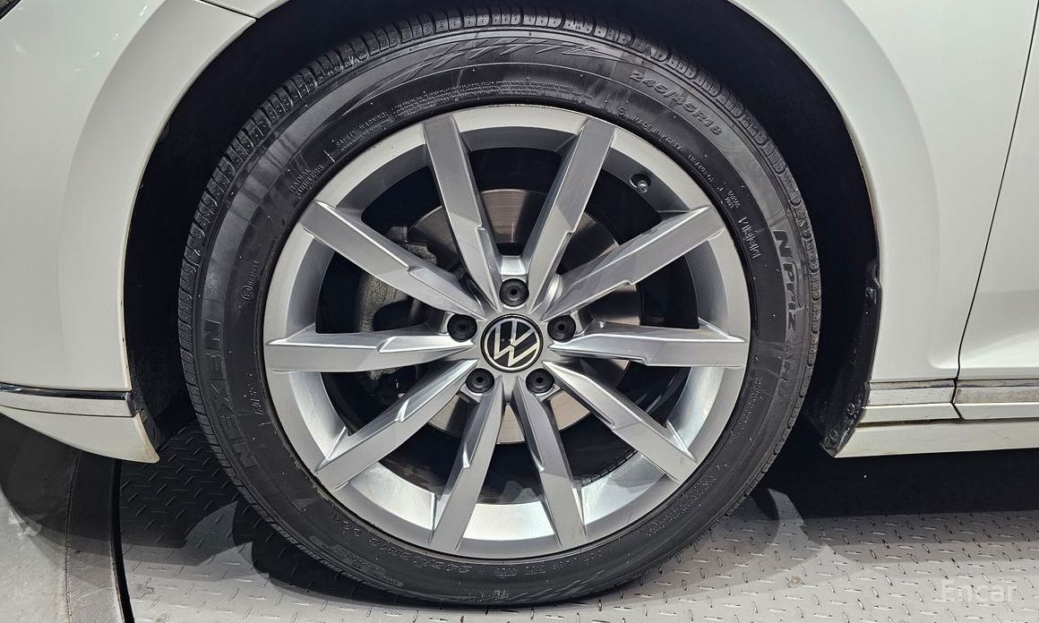 2021 Volkswagen Passat B8 Рестайлинг 2.0 TDI Prestige с пробегом 53 070 км