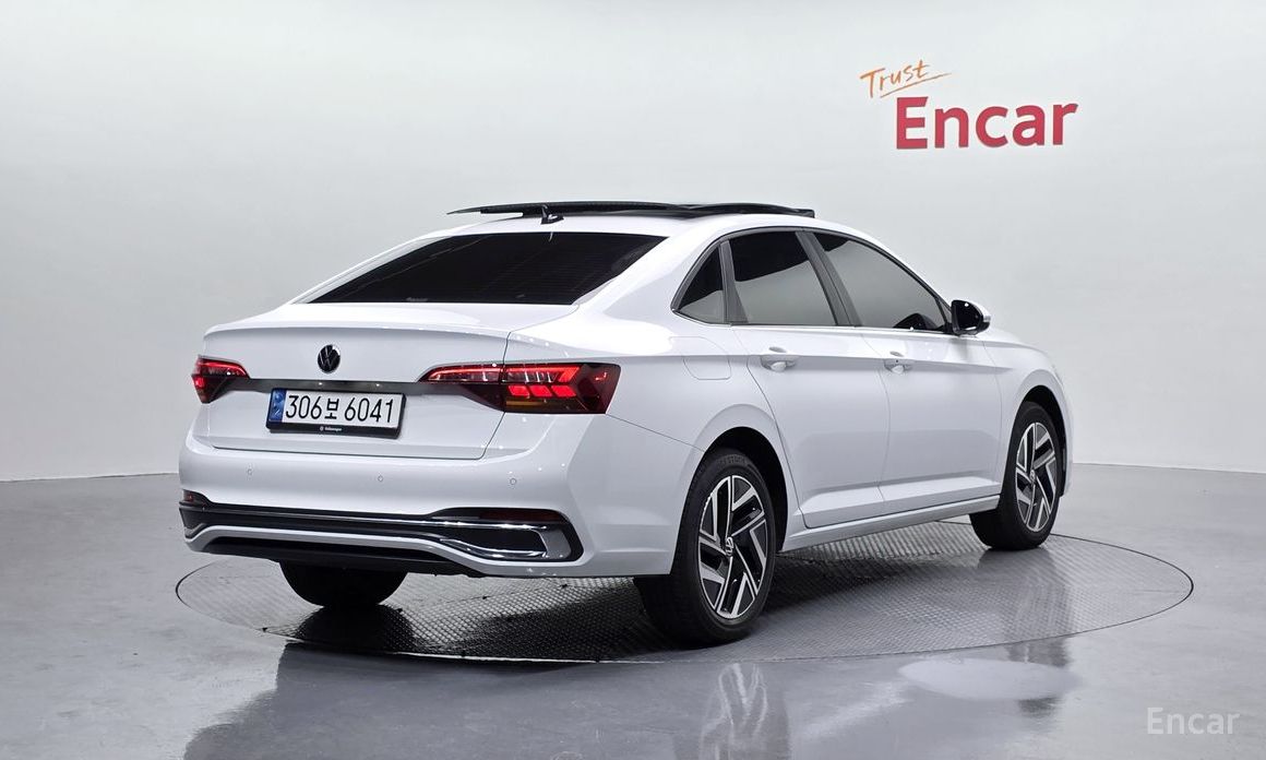 2022 Volkswagen Jetta VII Рестайлинг 1.5 TSI Prestige с пробегом 42 150 км