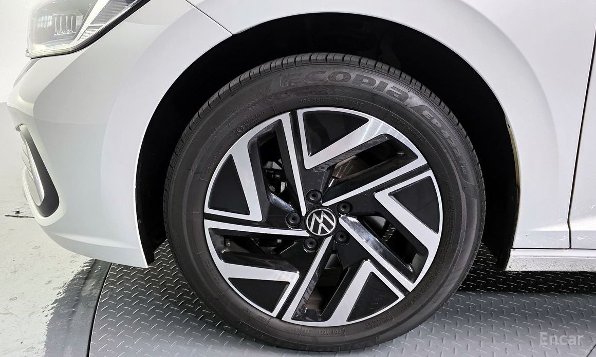 2022 Volkswagen Jetta VII Рестайлинг 1.5 TSI Prestige с пробегом 42 150 км
