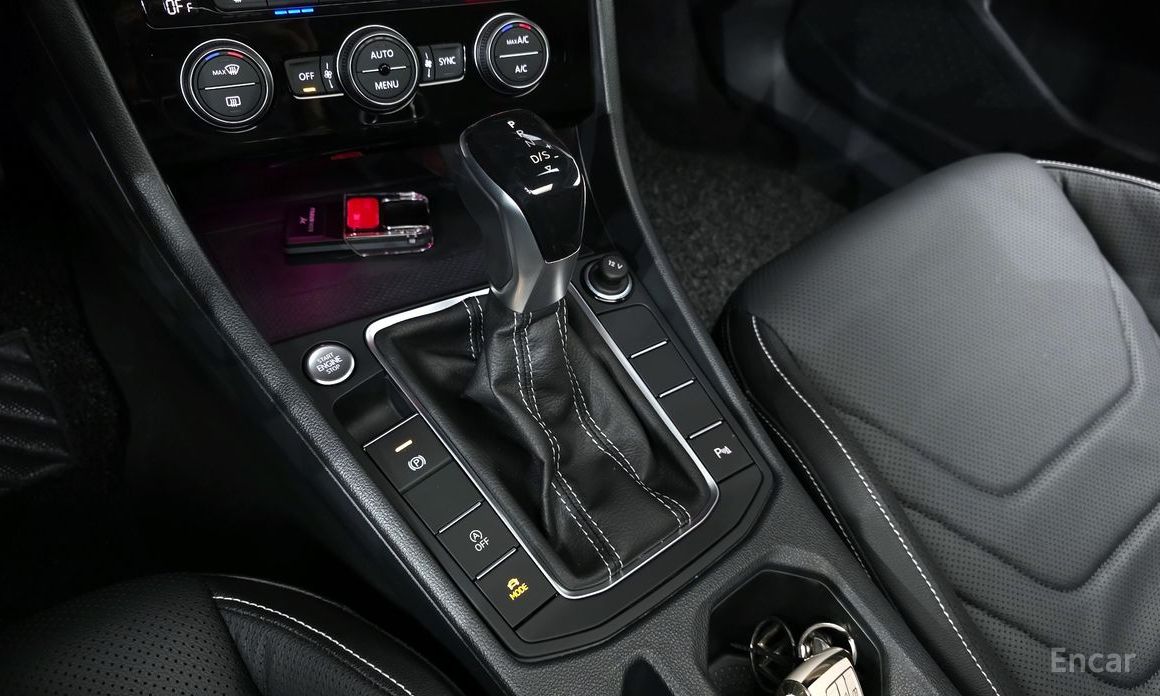 2022 Volkswagen Jetta VII Рестайлинг 1.5 TSI Prestige с пробегом 42 150 км