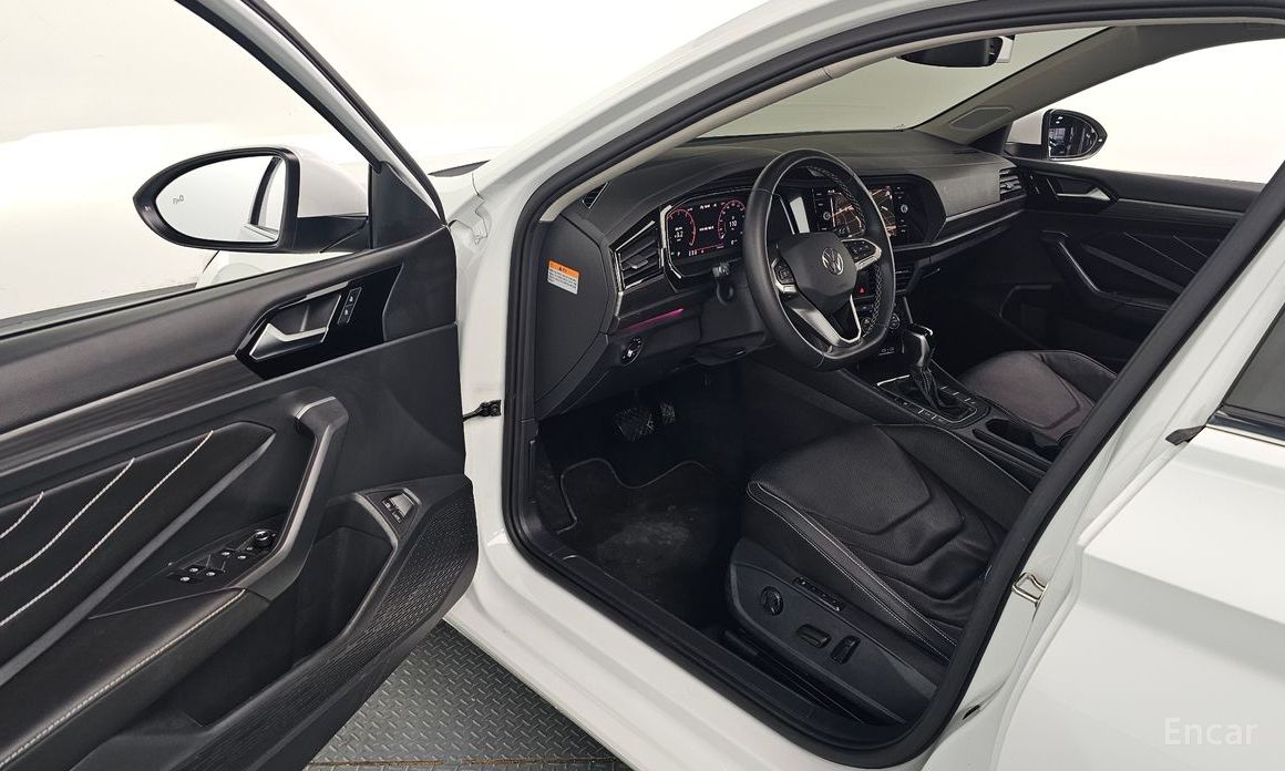 2022 Volkswagen Jetta VII Рестайлинг 1.5 TSI Prestige с пробегом 30 904 км