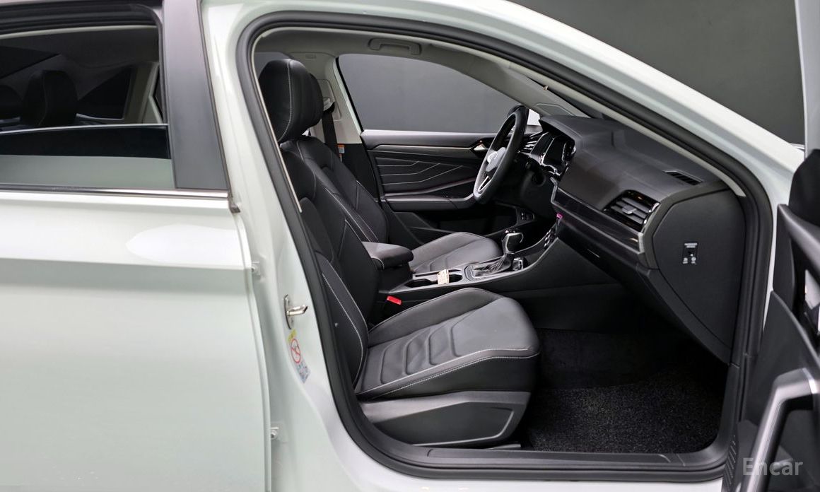 2022 Volkswagen Jetta VII Рестайлинг 1.5 TSI Prestige с пробегом 42 150 км
