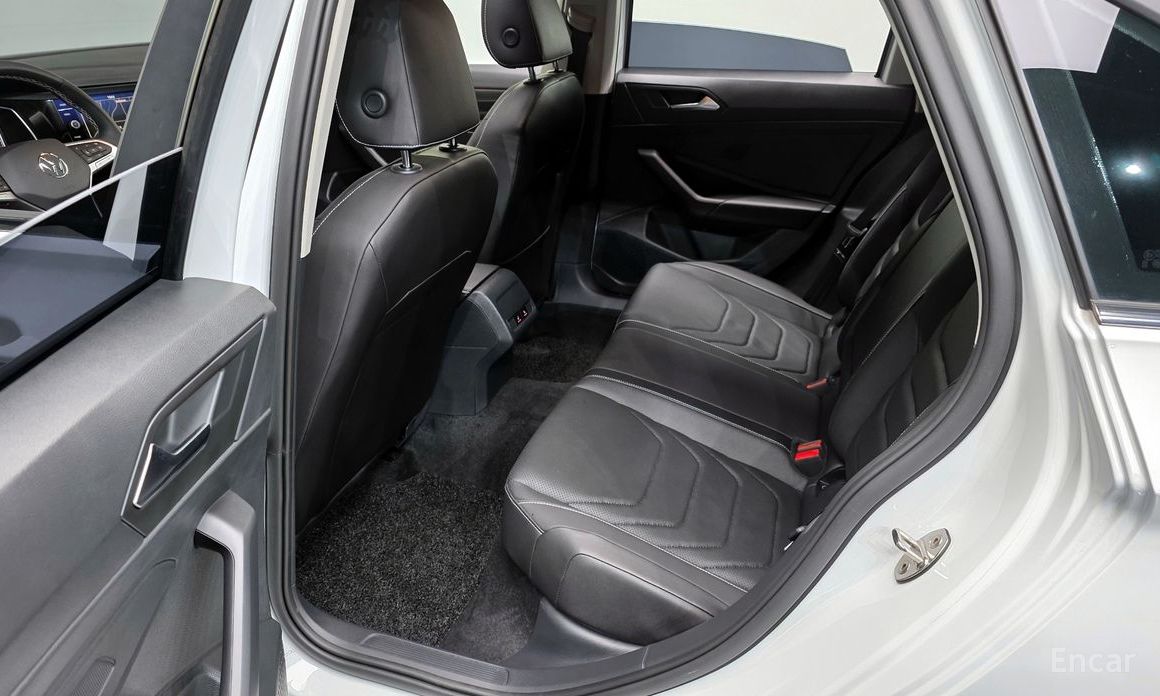 2022 Volkswagen Jetta VII Рестайлинг 1.5 TSI Prestige с пробегом 42 150 км