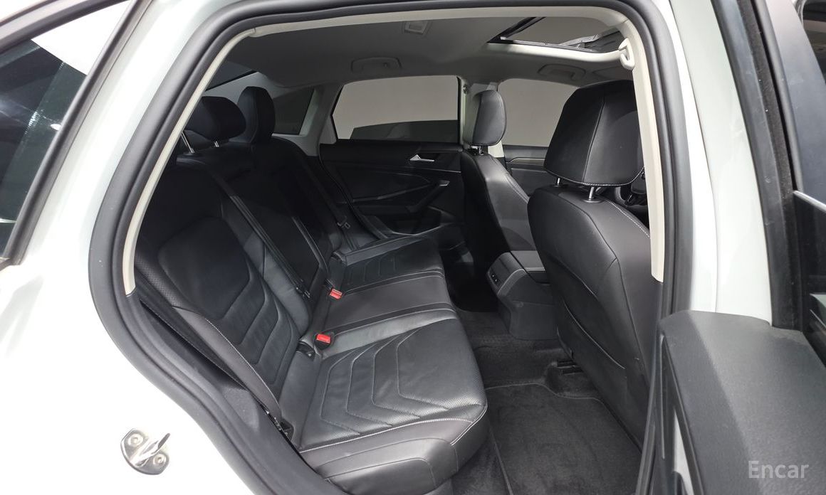 2021 Volkswagen Jetta VII Рестайлинг 1.4 TSI Prestige с пробегом 31 983 км