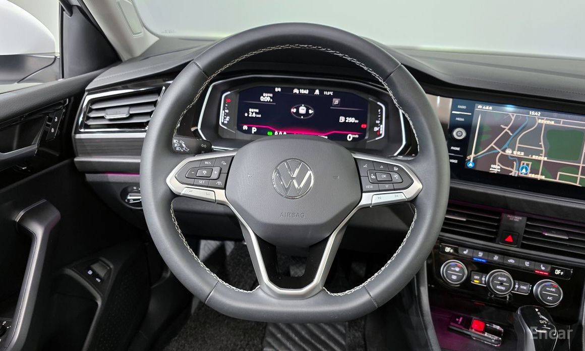 2022 Volkswagen Jetta VII Рестайлинг 1.5 TSI Prestige с пробегом 42 150 км