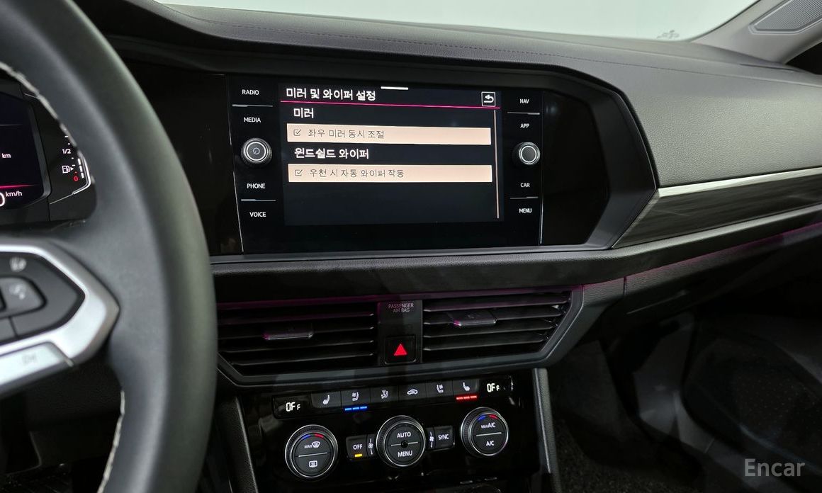 2022 Volkswagen Jetta VII Рестайлинг 1.5 TSI Prestige с пробегом 42 150 км