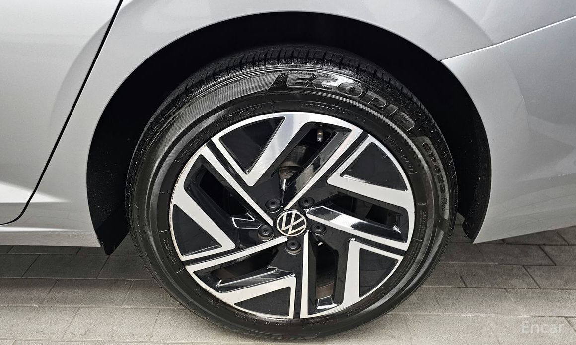 2022 Volkswagen Jetta VII Рестайлинг 1.5 TSI Prestige с пробегом 30 998 км