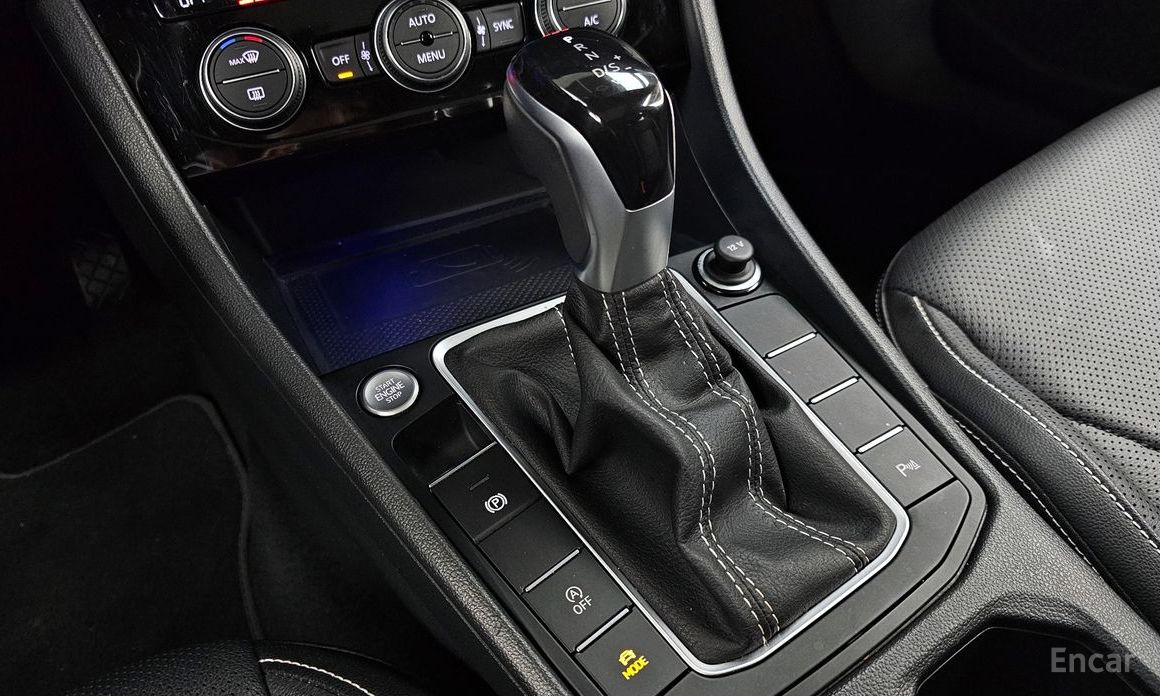 2022 Volkswagen Jetta VII Рестайлинг 1.5 TSI Prestige с пробегом 30 998 км