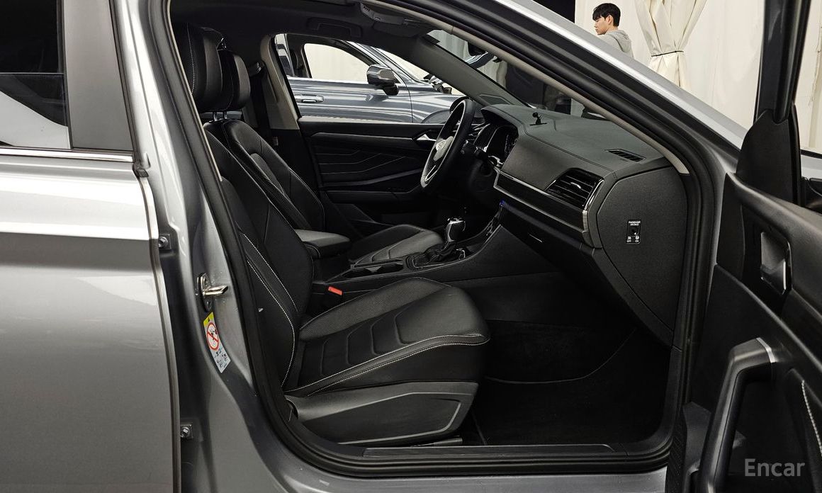 2022 Volkswagen Jetta VII Рестайлинг 1.5 TSI Prestige с пробегом 30 998 км