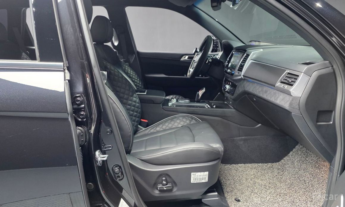 2021 SsangYong Rexton IV Рестайлинг Diesel 2.2 4WD The Black с пробегом 19 210 км