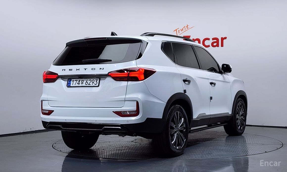 2024 SsangYong Rexton IV Рестайлинг Disel 2.2 4WD The Black с пробегом 25 903 км